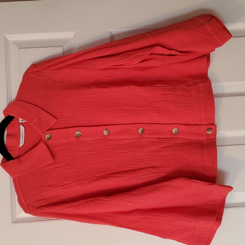 ISAAC MIZRAHI LIVE coral crinkle cotton short jacket with pockets, size L,NWOT.